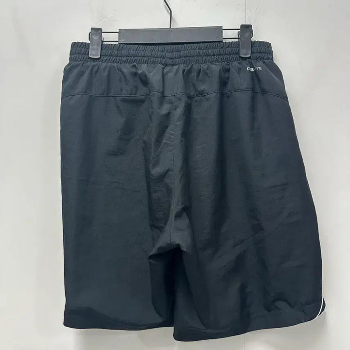 [BUNJANG] Adidas Black Training Shorts L / [만원 아라비아빈티지]아디다스 블랙 반바지 트레이닝복 L