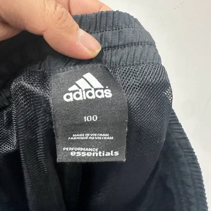[BUNJANG] Adidas Black Training Shorts L / [만원 아라비아빈티지]아디다스 블랙 반바지 트레이닝복 L