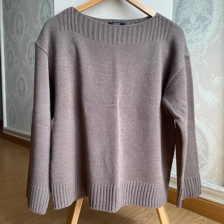 [BUNJANG] Round Neck Knit Sweater / 라운드 니트