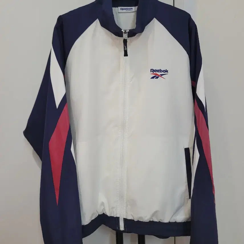 [BUNJANG] Reebok x Critick Classic Old School Windbreaker Jacket L / 리복x크리틱 클래식 올드스쿨 바람막이 윈드브레이커 L사이즈