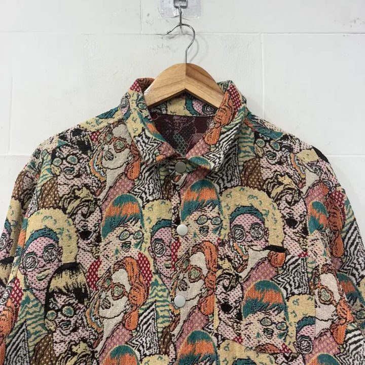 [BUNJANG] Graphic Embroidered Shirt Jacket / 그래픽 자수 셔츠 자켓