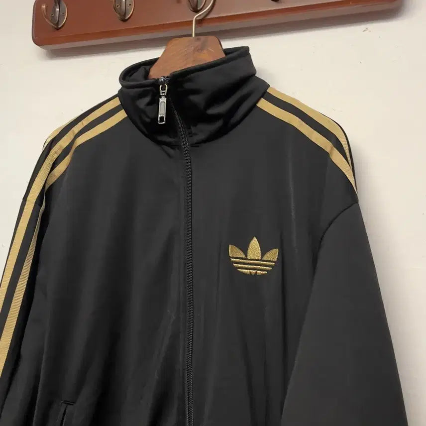 [BUNJANG] Adidas Firebird Track Jacket / 아디다스 파이어버드 검금 져지 자켓