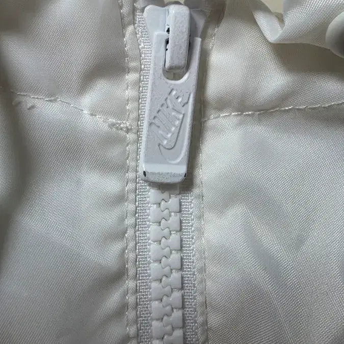 [BUNJANG] Nike Windbreaker XL / 나이키 바람막이 XL