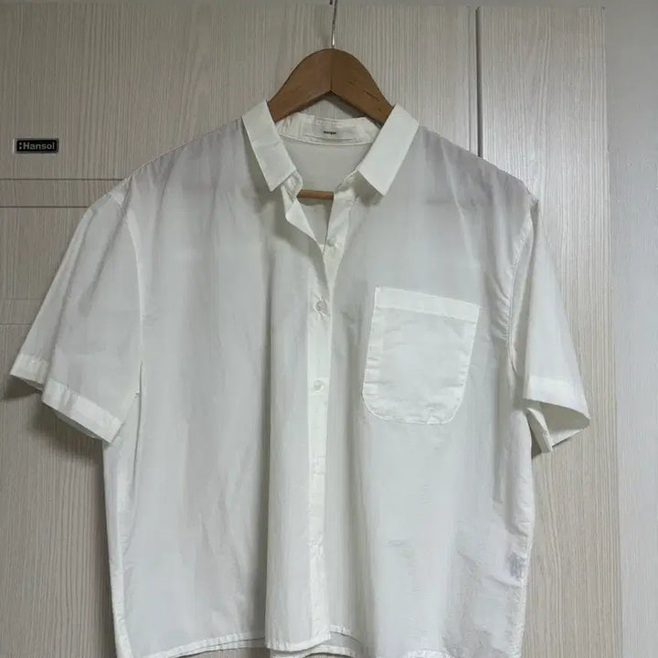 [BUNJANG] White Short-Sleeve Blouse / 화이트 반팔 셔츠 반팔셔츠 반팔블라우스