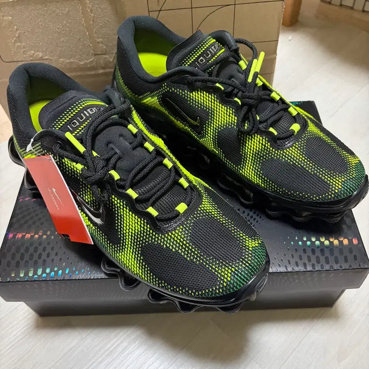 [BUNJANG] Nike Air Liquid Max Radiant Green / (285)나이키 에어 리퀴드 맥스 라디언트 그린 앤 그린 애플