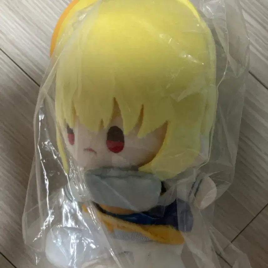 [SOLD OUT] 헌헌 헌터헌터 크라피카 앉은 누이