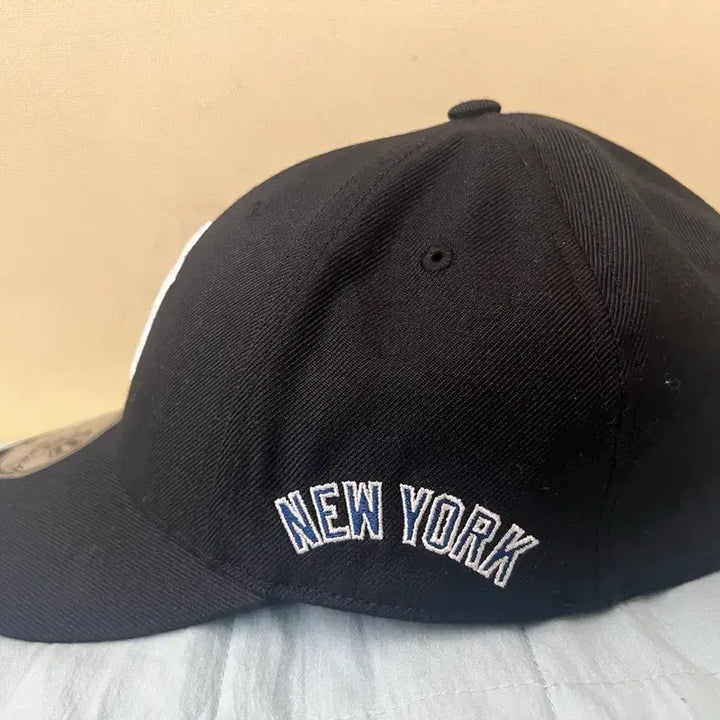 [BUNJANG] MLB New York Yankees Black Baseball Cap / MLB 뉴욕양키스 볼캡 블랙