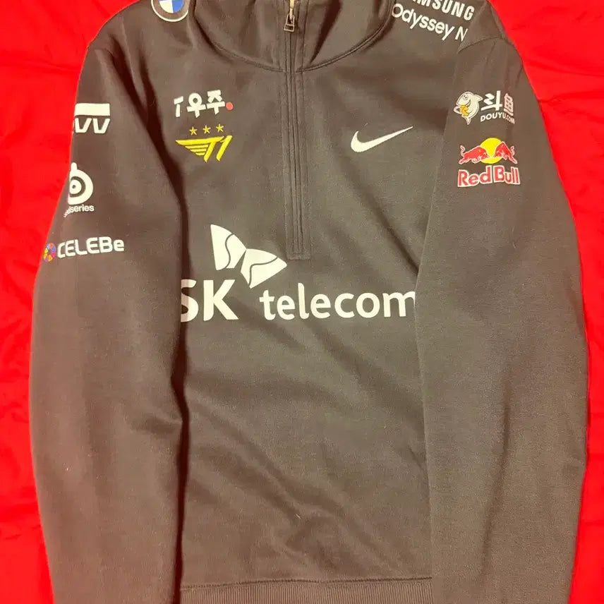 [BUNJANG] T1 2022 Worlds Gumayusi Hoodie L / T1 2022월즈 구마유시 후드집업  L