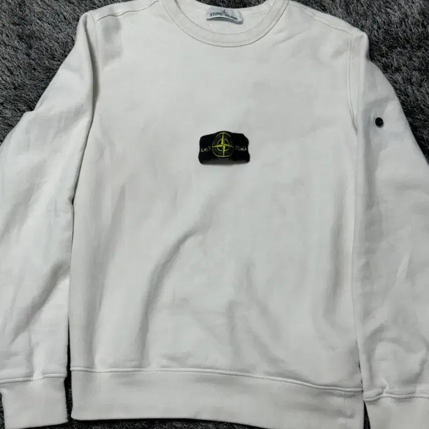 [BUNJANG] Stone Island White Sweatshirt / 스톤아일랜드 화이트 맨투맨
