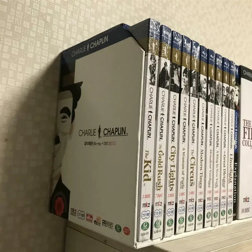 [BUNJANG] Charlie Chaplin Collection Full Package (Limited Edition) / [블루레이]찰리채플린 컬렉션 풀패키지(30disc: 10BD 20DVD)