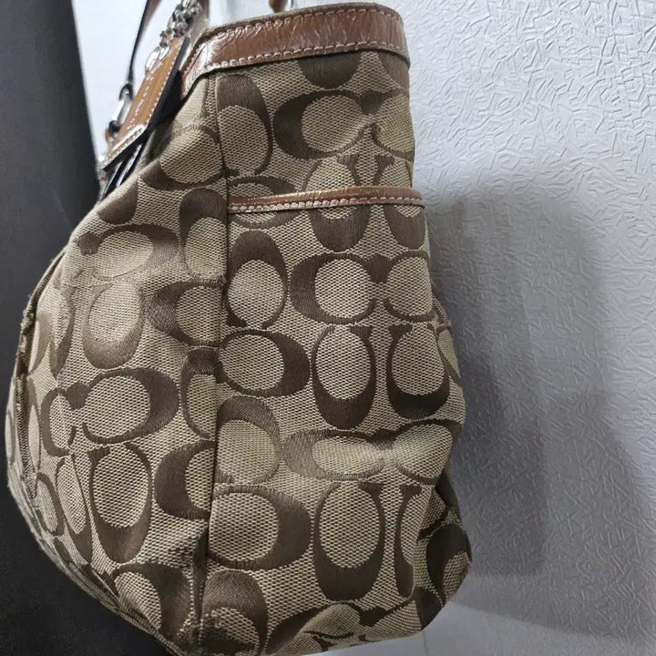 [BUNJANG] Coach Monogram Shoulder Bag / 코치 모노그램 숄더백