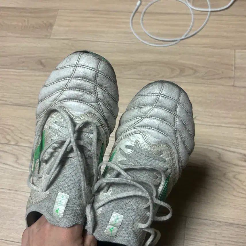 [BUNJANG] Mizuno Morelia Soccer Cleats Size 265 / 미즈노 모렐리아 축구화 265