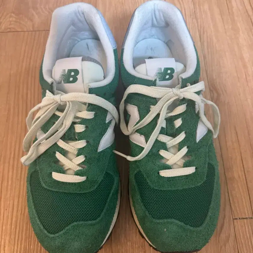 [BUNJANG] New Balance 574 Green Sneakers / 뉴발란574 그린 275
