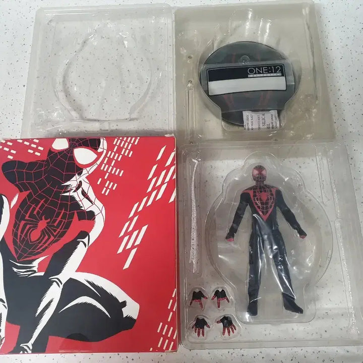 [BUNJANG] One:12 Ultimate Spider-Man Figure / ONE:12 얼티밋 스파이더맨 피규어