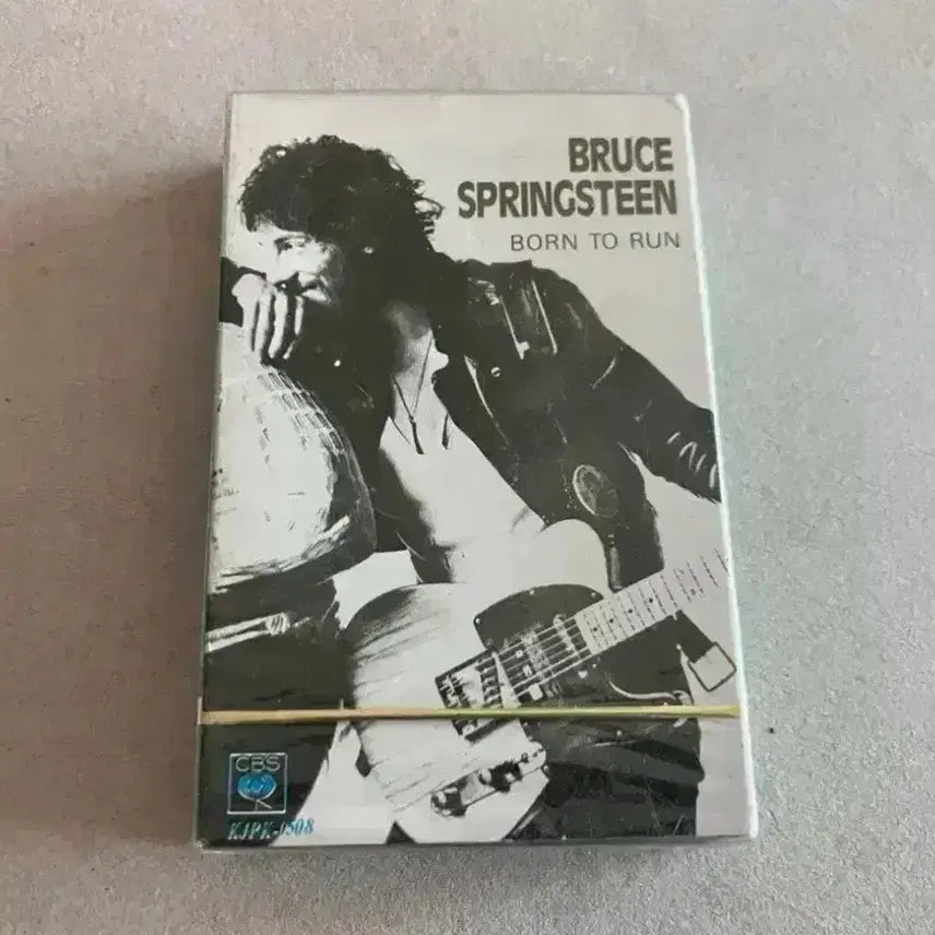[BUNJANG] Bruce Springsteen Born to Run 3rd Album Unsealed Cassette Tape / 브루스스프링스틴 3집 Born to Run 미개봉 카세트테이프