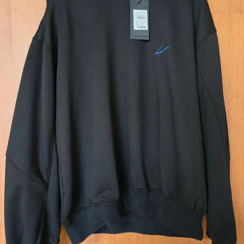 [BUNJANG] Songzio Embroidered Sweatshirt / (가격제안해주세요)송지오 자수 맨투맨 판매