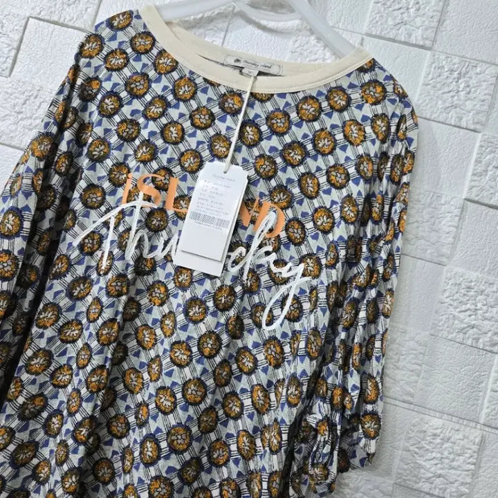 [BUNJANG] Thursday Island Rayon Blouse Size 66 / 썰스데이  새옷 66  챠르르
