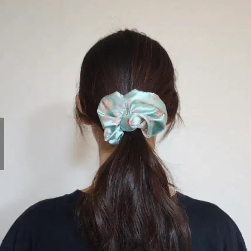 [BUNJANG] Hanbok Fabric Scrunchie Mint Color / 한복원단 스크런치 헤어곱창 민트색(단청물빛색)