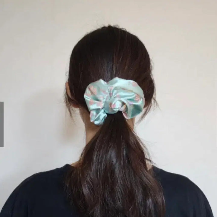 [BUNJANG] Hanbok Fabric Scrunchie Mint Color / 한복원단 스크런치 헤어곱창 민트색(단청물빛색)