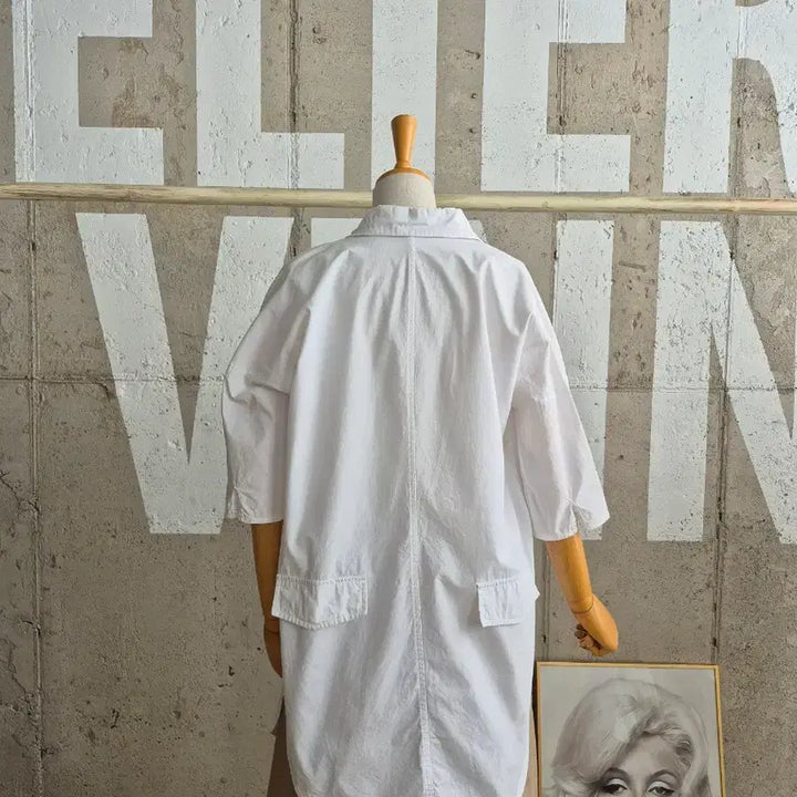 [BUNJANG] White Butterfly Print Blouse Shirt / 나비 프린팅 화이트 셔츠 블라우스