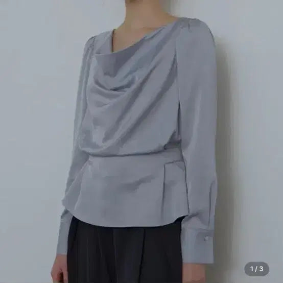 [BUNJANG] DEBBIE Drape Shirring Blouse Sky Blue / 드헤베 드레이프 셔링 블라우스 스카이블루 하객룩
