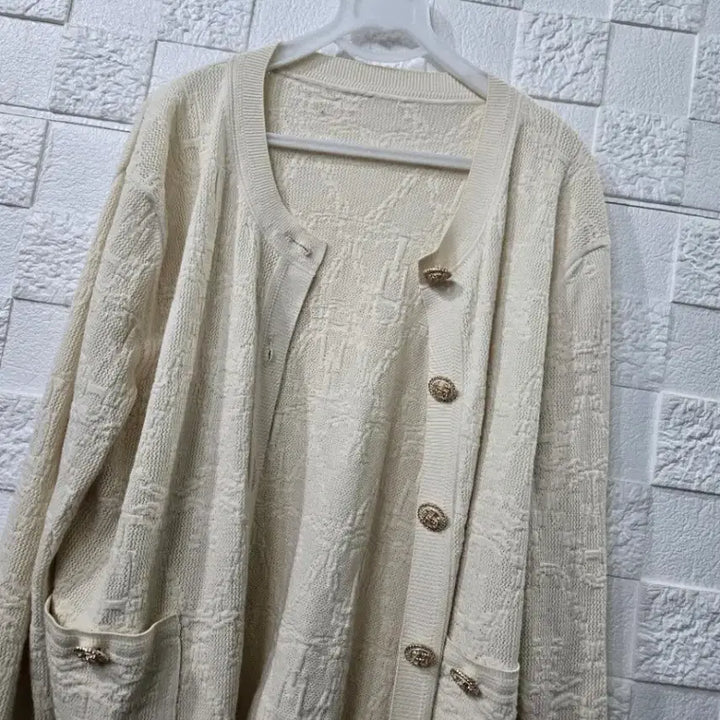 [BUNJANG] TIME Cardigan Ivory Rayon Gold Button Detail / 타임 가디건  21년 챠르르  여름가능