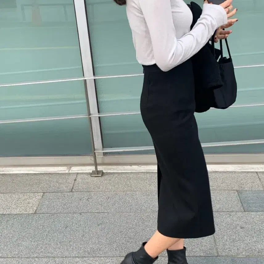 [BUNJANG] Code You Almond Skirt (Large) / 코드유 아몬드 스커트 팝니다.