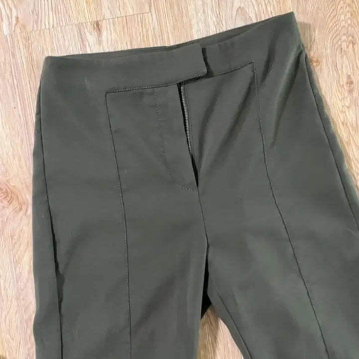 [BUNJANG] And Other Stories Khaki Bootcut Pants / 앤아더스토리즈 카키 부츠컷 팬츠 34