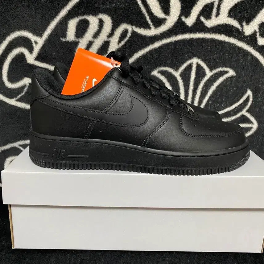 [BUNJANG] Nike Air Force 1 All Black Sneakers 270 / 나이키 에어포스 올블랙 270