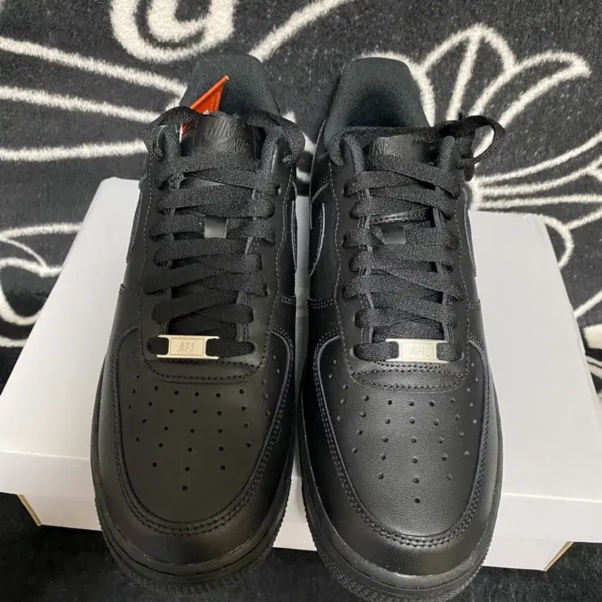 [BUNJANG] Nike Air Force 1 All Black Sneakers 270 / 나이키 에어포스 올블랙 270