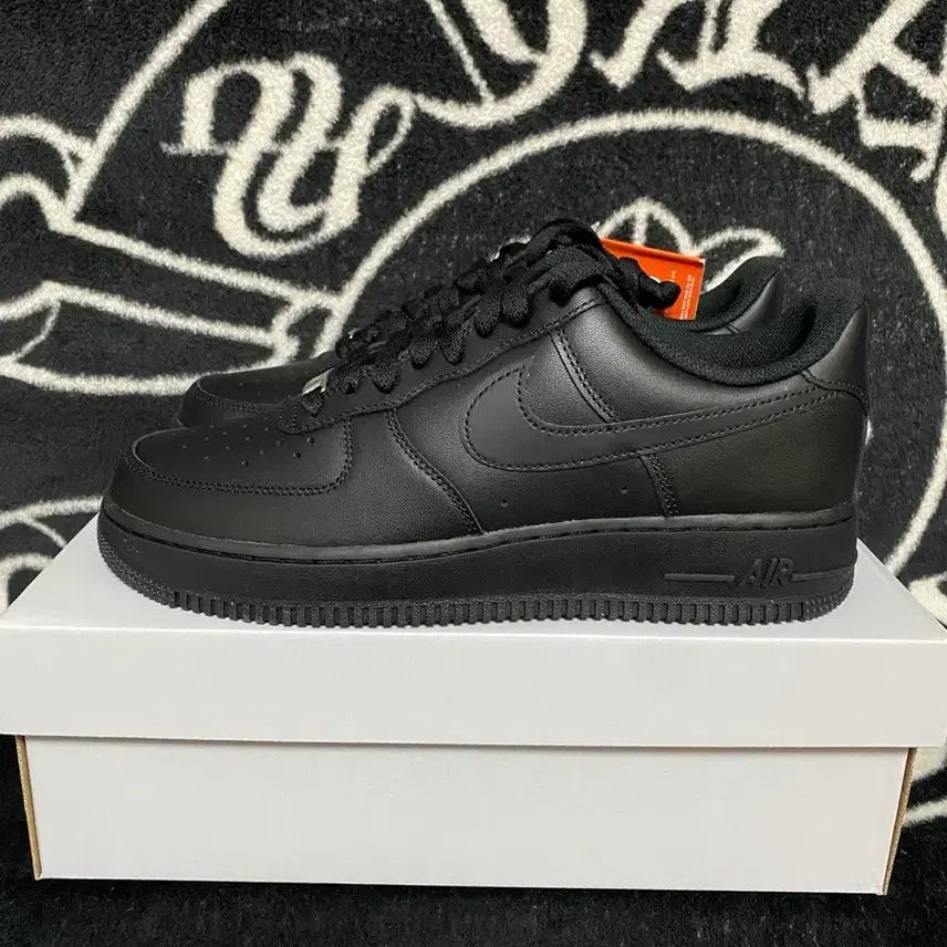 [BUNJANG] Nike Air Force 1 All Black Sneakers 270 / 나이키 에어포스 올블랙 270