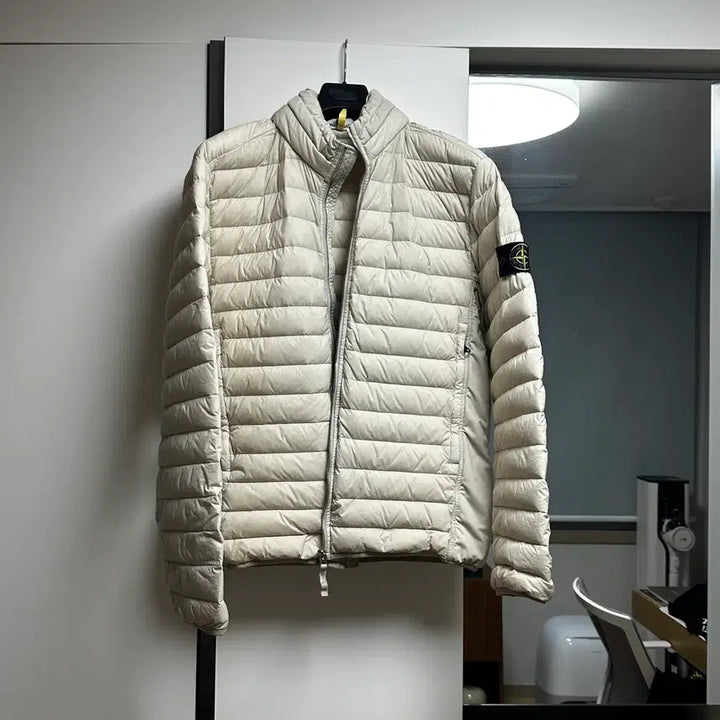 [BUNJANG] Stone Island Rumple Light Down Jacket / 스톤아일랜드 룸우븐 경량 패딩