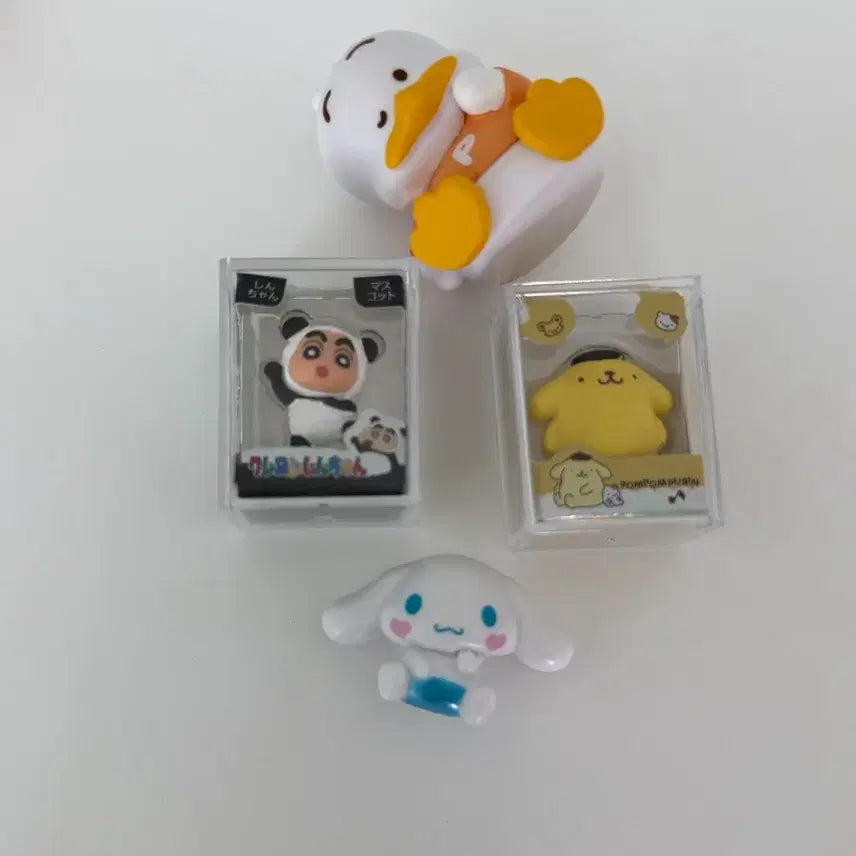 [BUNJANG] Sanrio Characters Rice Ball Figure Set / 산리오 캐릭터즈 피규어 세트 짱구 쌀알 피규어