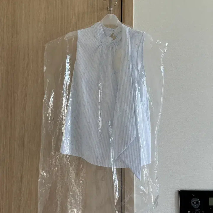 [SOLD OUT] 르플레인 셀리아 타이 블라우스 Selier Tie Blouse