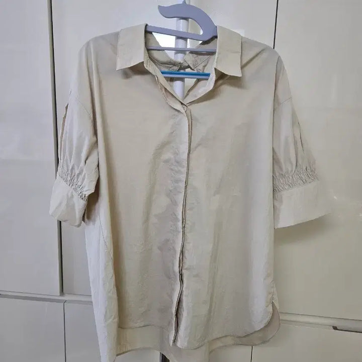 [BUNJANG] Ivory 5-Sleeve Shirt Blouse / 아이보리 셔츠 블라우스 5부 소매