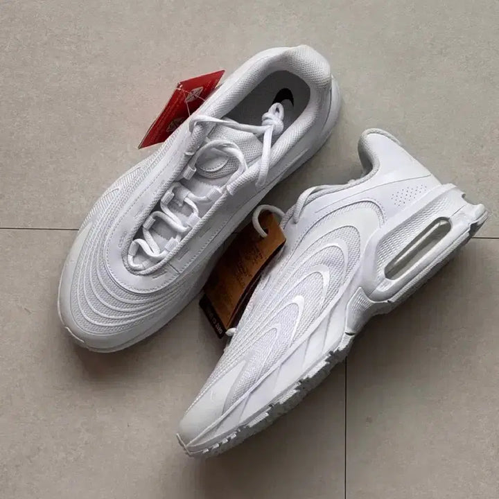 [BUNJANG] Nike Air Max Fire White Black Sneakers (Size 290) / 나이키 에어맥스 파이어 화이트 블랙 290