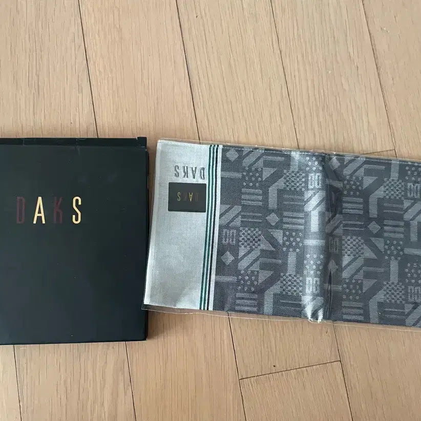 [BUNJANG] DAKS Handkerchief Set / 새상품) 닥스손수건 DAKS