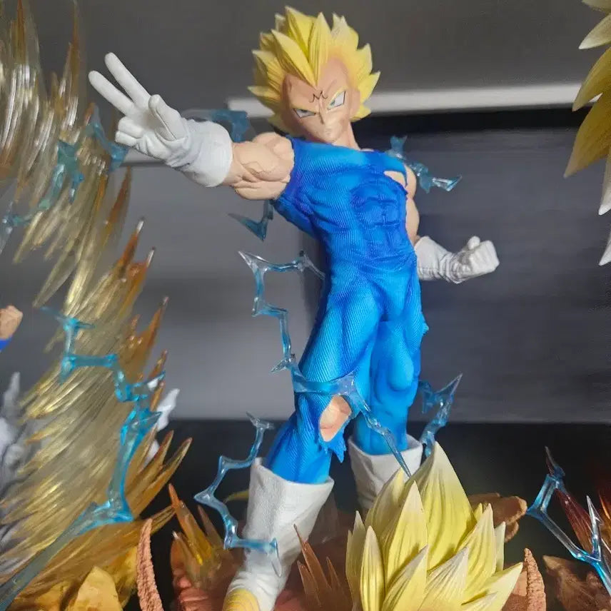 [BUNJANG] Dragon Ball Majin Vegeta 2-Head LED Base Figure / LED베이스 마인베지터 2헤드 피규어