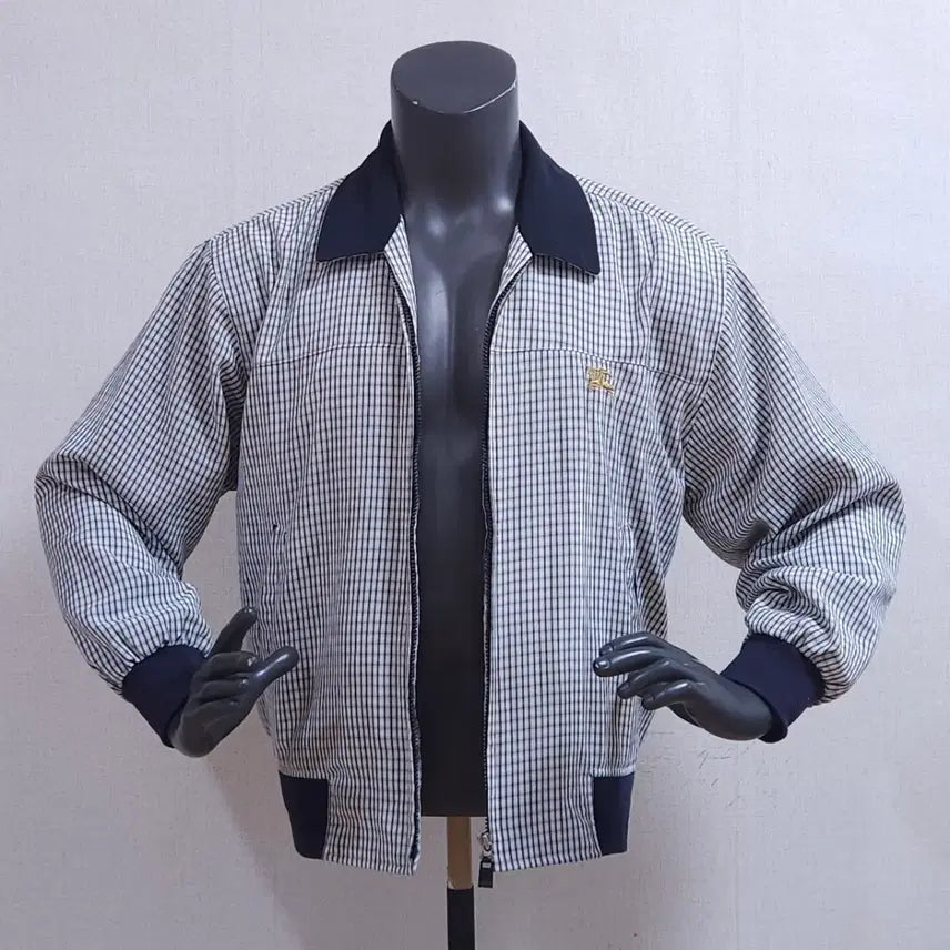 [BUNJANG] Burberry Check Pattern Bomber Jacket / 버버리 체크 패턴 봄버 자켓 점퍼 100