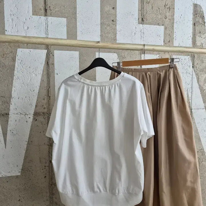 [BUNJANG] White Printing Short Sleeve T-Shirt / 화이트 프린팅 반팔티셔츠(TS