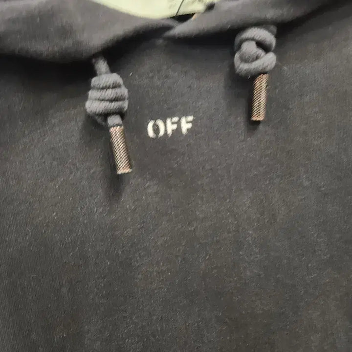 [BUNJANG] Off-White Black Hoodie / 오프화이트 블랙 후드티