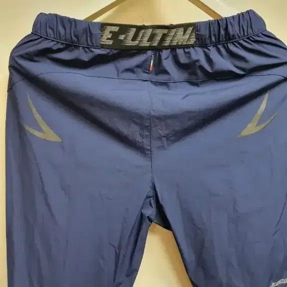 [BUNJANG] Black Yak Slim Fit Training Pants / 블랙야크 트레이닝 팬츠30