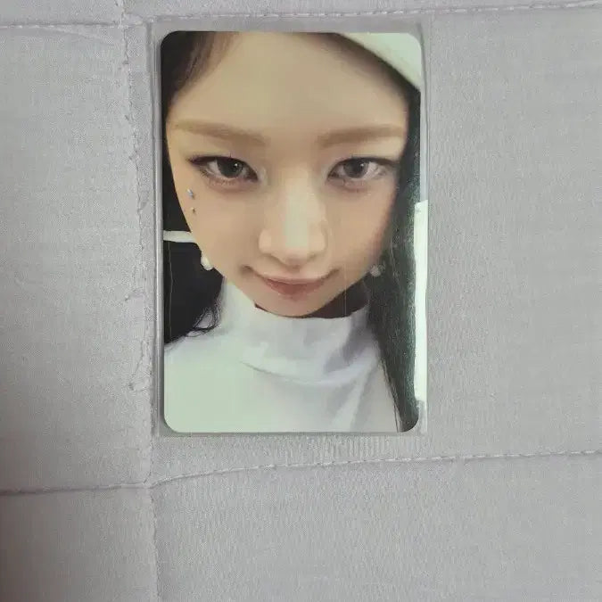 [BUNJANG] IVE Rei "Secret Album" Face Close-up Photocard / 아이브 시크릿 인형앨범 레이 얼빡 포토카드(인형 포함)