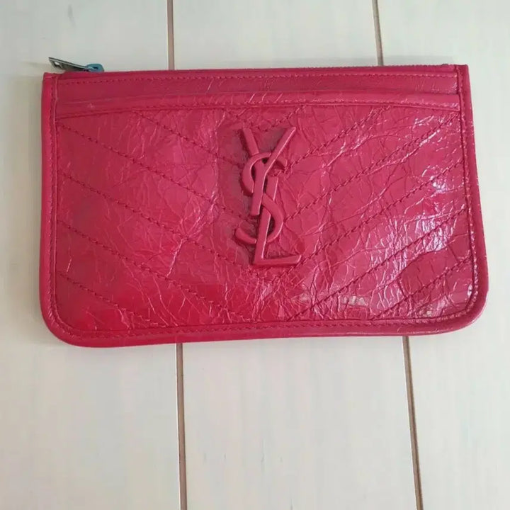 [BUNJANG] Saint Laurent Red Matelassé Clutch / 정품 생로랑 레드색 마틀라세 클러치