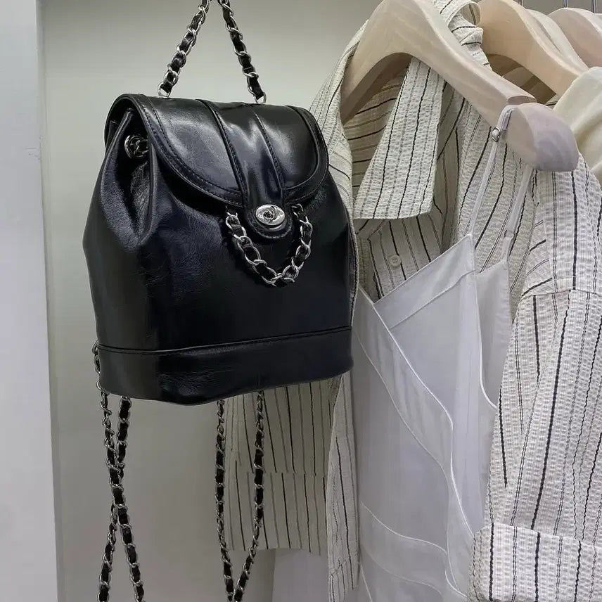 [BUNJANG] Leather Chain Backpack / 블랙 체인 백팩