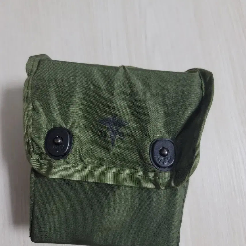 [BUNJANG] US Military LC2 Medic Pouch / 미군 구급낭