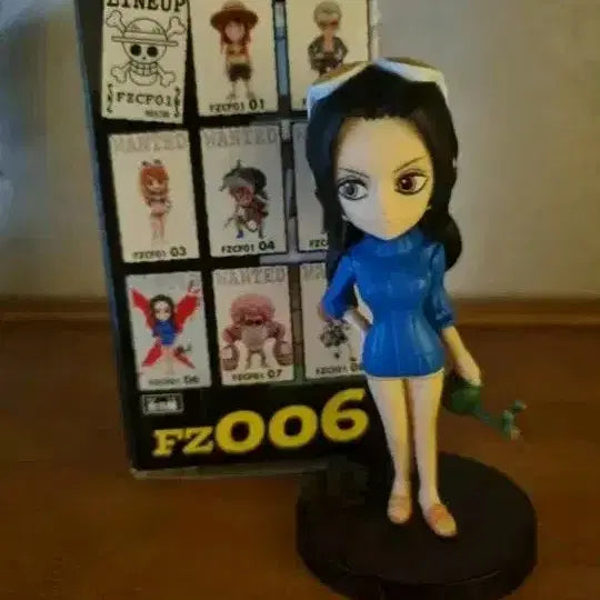 [BUNJANG] One Piece Nico Robin World Collectable Figure / 원피스 니코로빈 월드 콜렉터블 피규어