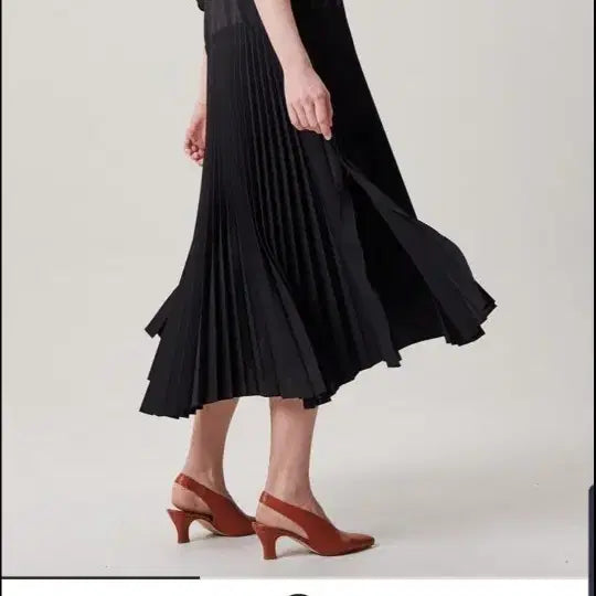 [BUNJANG] Time Pleats Black Long Dress / 타임 플리츠 원피스