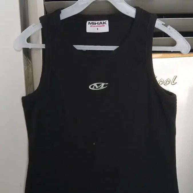 [BUNJANG] MIHAK Black Sleeveless Top / MIHAK 검정 민소매 탑