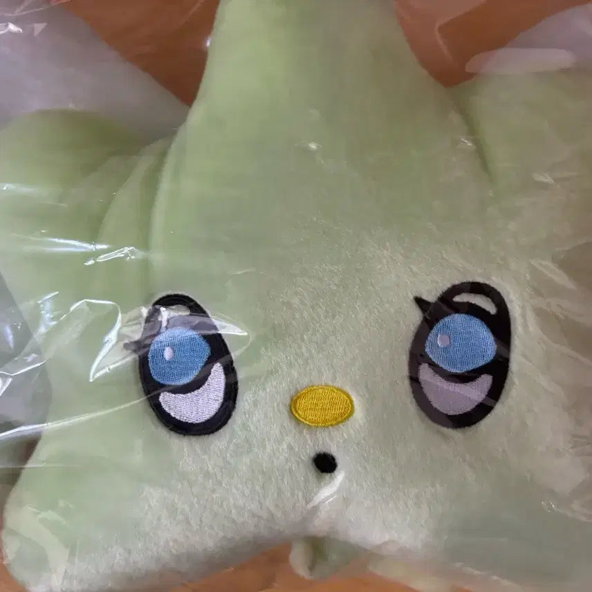 [BUNJANG] NCT WayV KUN Sakuya Plush Cushion (Sealed) / 급처 위츄쿠션 미개봉 사쿠야 양도